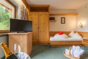 Hotel «Hubertushof - Ihr Hotel mit Herz», Лойташ