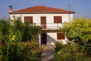 Rooms Androvic, Стон