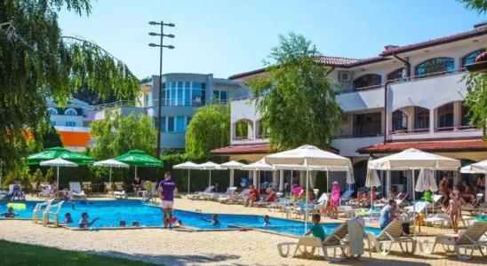 Complex Sunrise by HMG - All Inclusive - 32