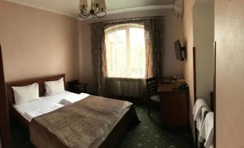 Пивденна Брама - 25