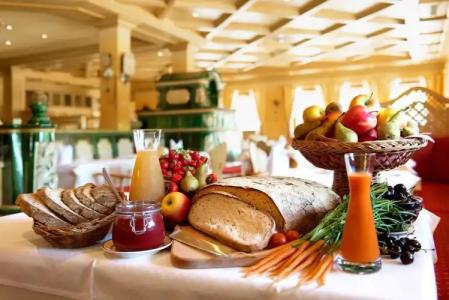 Auerhahn Wellnesshotel - 1