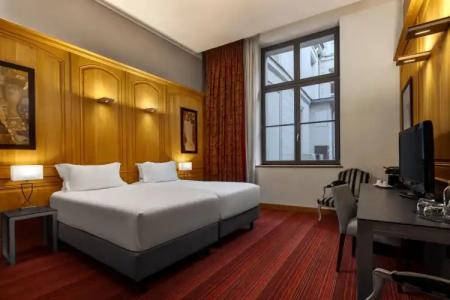 Hôtel de Bourgtheroulde, Autograph Collection - 40