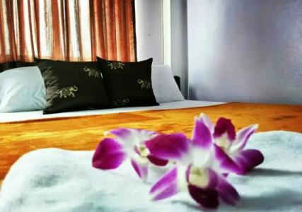 Oyo 537 Na Banglampoo - 1