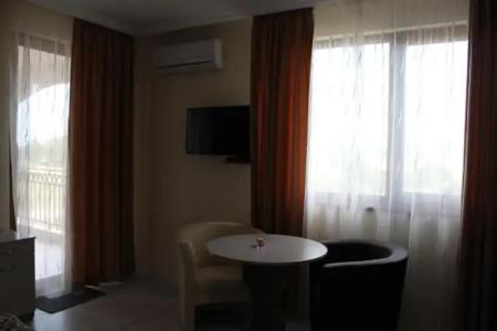Brilliant Aparthotel - 12