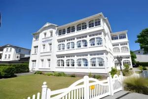 Pension Villa Seefrieden, Бинц