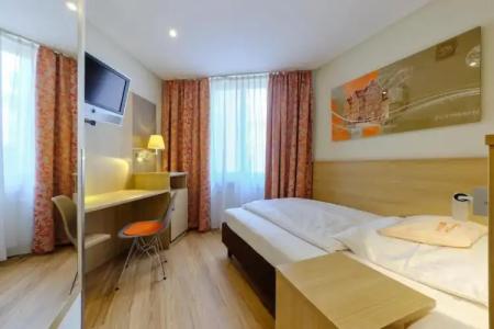 Victoria Nürnberg - 31