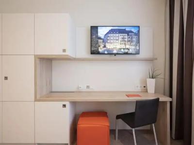 Victoria Nürnberg - 46