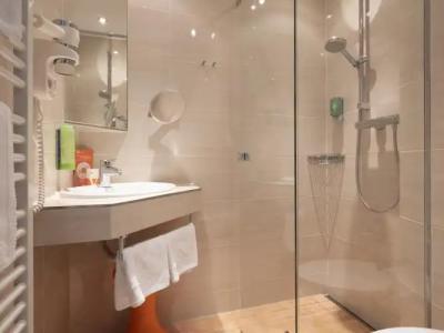 Victoria Nürnberg - 48