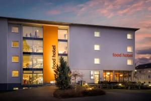Food Hotel, Нойвид
