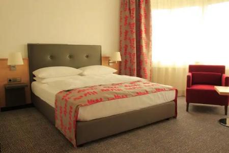 Holiday Inn Frankfurt Airport - Neu-Isenburg, An Ihg - 68