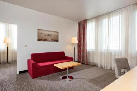 Holiday Inn Frankfurt Airport - Neu-Isenburg, An Ihg - 81