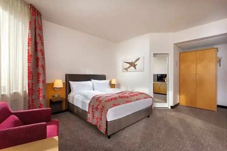 Holiday Inn Frankfurt Airport - Neu-Isenburg, An Ihg - 69