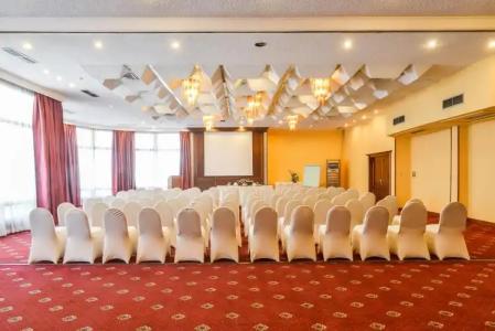 Golden Tulip Flamenco Cairo - 19