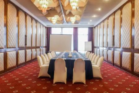 Golden Tulip Flamenco Cairo - 26