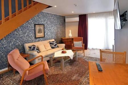 & Weinhaus Anker - 73