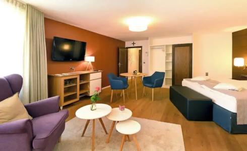 & Weinhaus Anker - 69