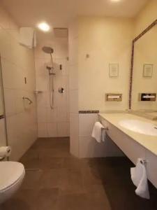 & Weinhaus Anker - 33