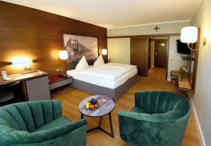 & Weinhaus Anker - 48