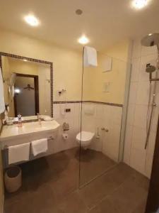 & Weinhaus Anker - 32