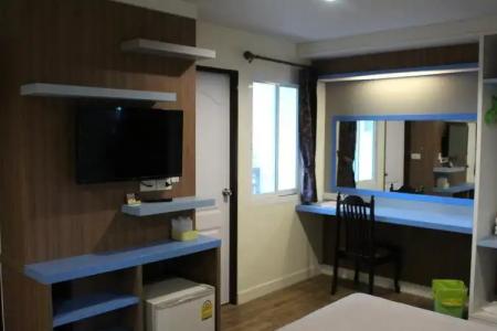 Samsen Sam Place - 125