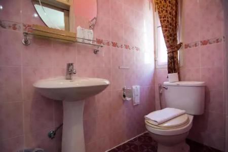 Samsen Sam Place - 168