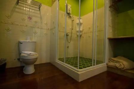 Samsen Sam Place - 204