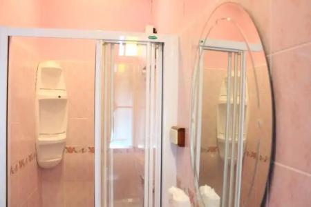 Samsen Sam Place - 129