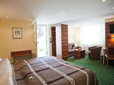 Schöngarten garni - 52