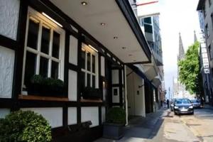 Dom Hotel Am Römerbrunnen, Кёльн