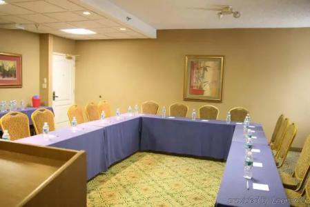 Hampton Inn Ft. Lauderdale-Cypress Creek - 18