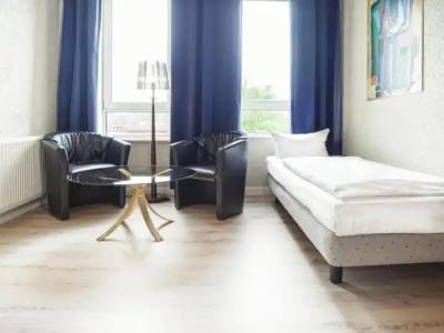 City Kiel by Premiere Classe - 20