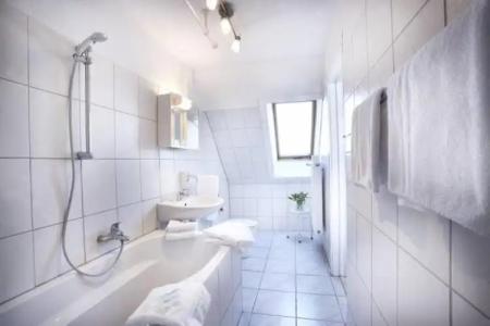 Liegeplatz 13 Kiel by Premiere Classe - 21