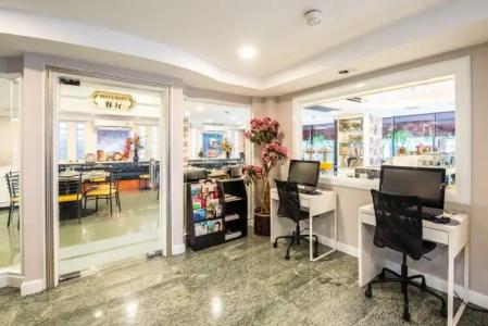 Roseate Ratchada - 30