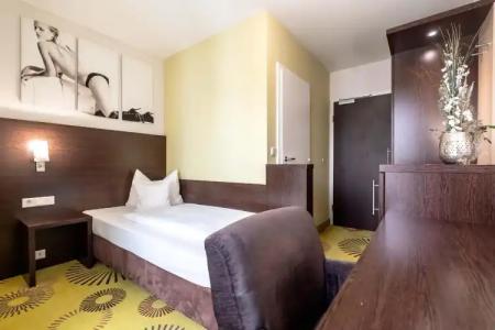 AltstadtGuesthouse Die Galerie - 2