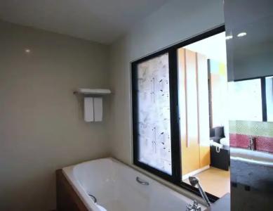 The Sunreno Sha - 190