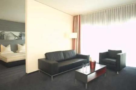 Novina Herzogenaurach Herzo-Base - 60