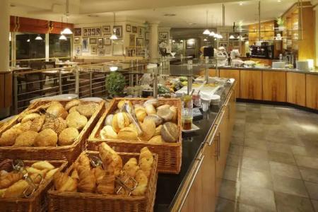 Courtyard by Marriott Hannover Maschsee - 11