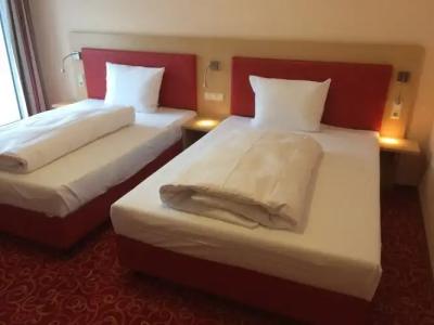 Adesso Göttingen - 60