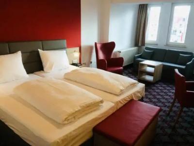 Adesso Göttingen - 90