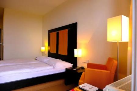 Fritz Lauterbad - 53