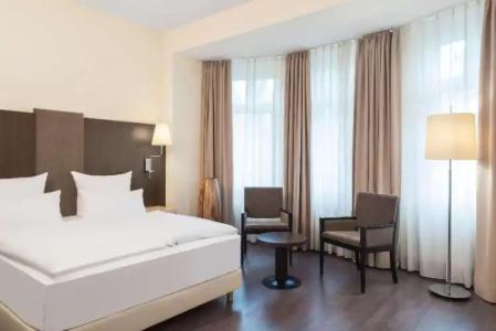 Nh Frankfurt Villa - 18