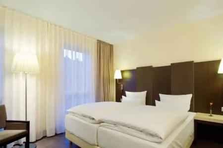 Nh Frankfurt Villa - 3