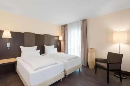 Nh Frankfurt Villa - 16