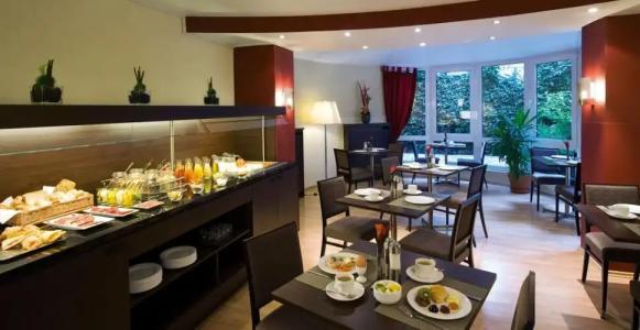 Nh Frankfurt Villa - 8