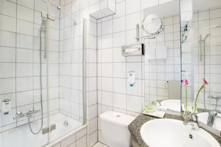 Nh Frankfurt Villa - 7