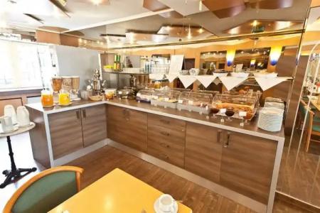 Primus Frankfurt Sachsenhausen - 19