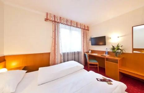 Primus Frankfurt Sachsenhausen - 9