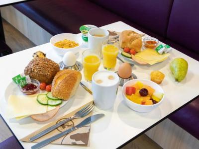 B&B Frankfurt Niederrad - 10