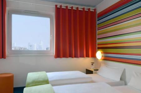 B&B Frankfurt Niederrad - 23