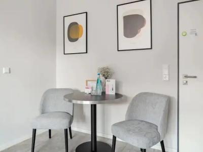 numa Fast & Digital Check-in I Oben - 13